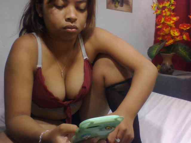 Naomi06