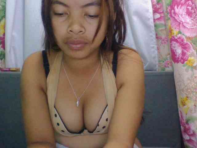 Naomi06 webcam