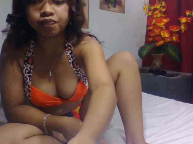 Naomi06 webcam