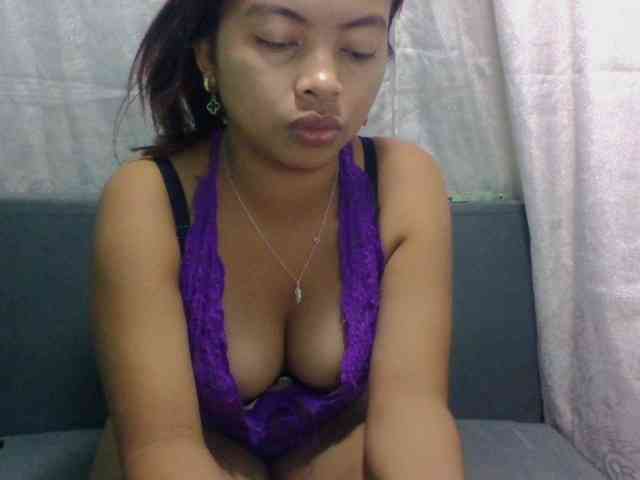 Naomi06 webcam