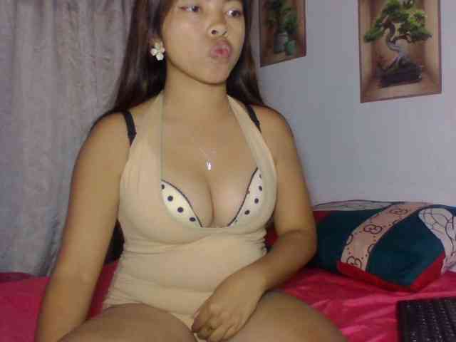 Naomi06 webcam
