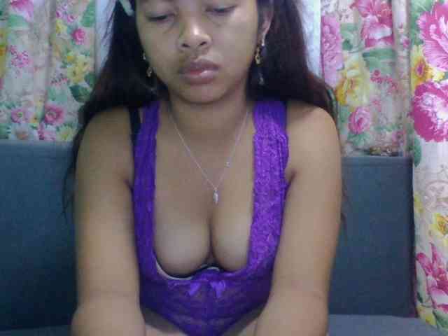 Naomi06 webcam