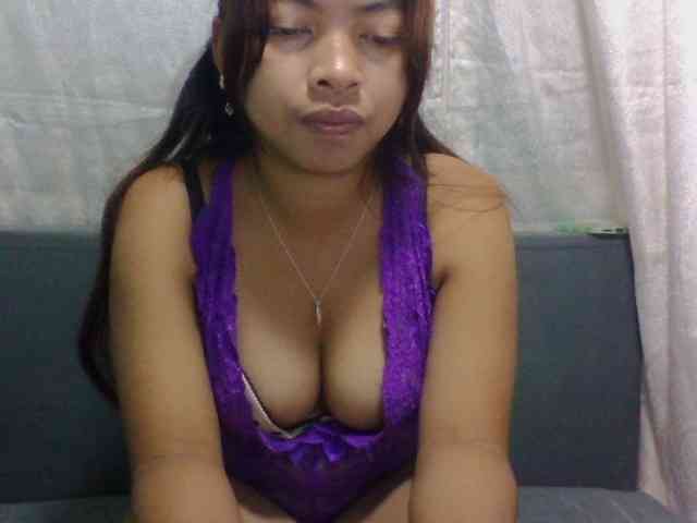 Naomi06 webcam