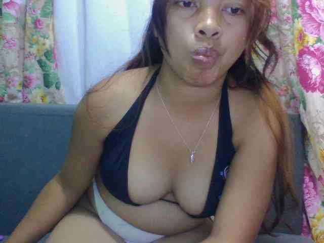 Naomi06 webcam