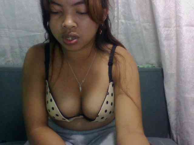Naomi06 webcam