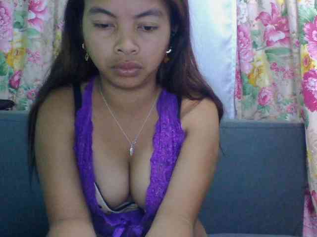 Naomi06 webcam