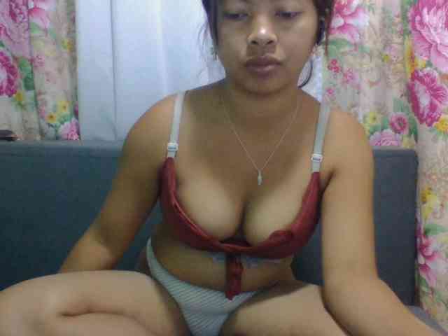 Naomi06 webcam