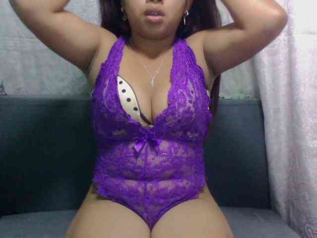Naomi06 webcam