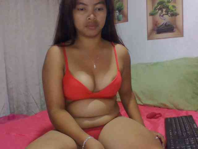 Naomi06 webcam