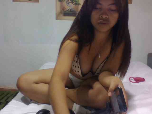 Naomi06 webcam