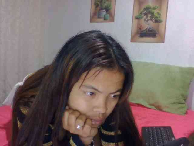 Naomi06 webcam
