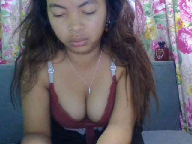 Naomi06 webcam
