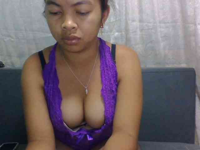Naomi06 webcam