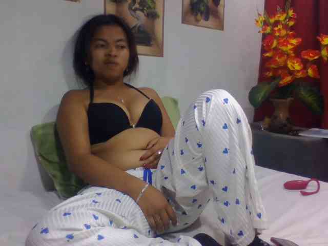 Naomi06