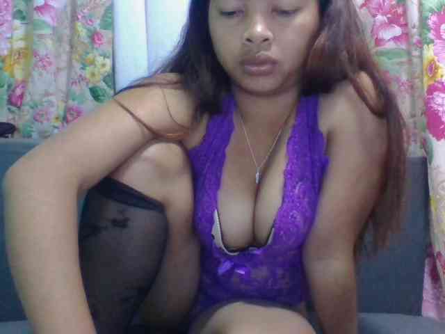 Naomi06 webcam