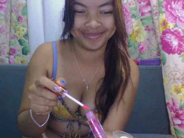 Naomi06 webcam