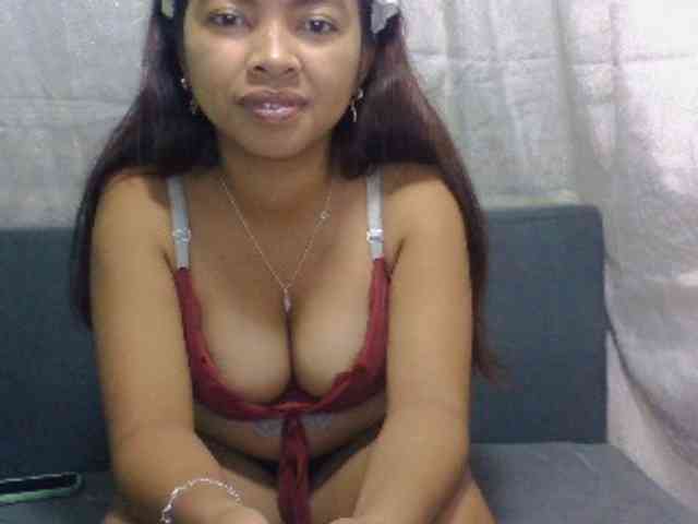Naomi06 webcam