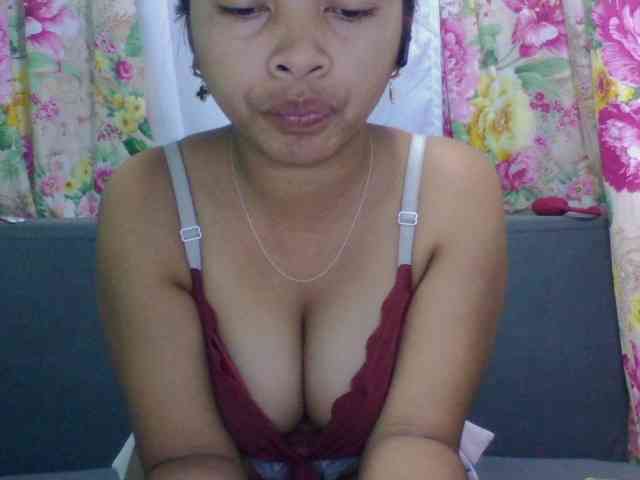 Naomi06 webcam