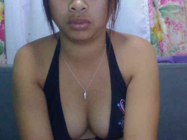 Naomi06 webcam
