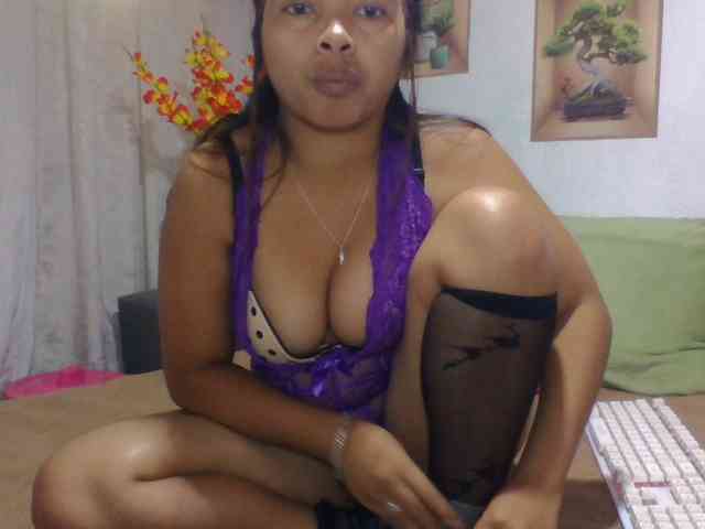 Naomi06 webcam