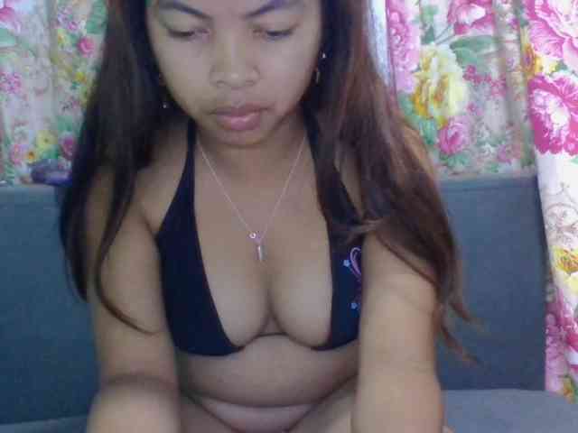 Naomi06 webcam