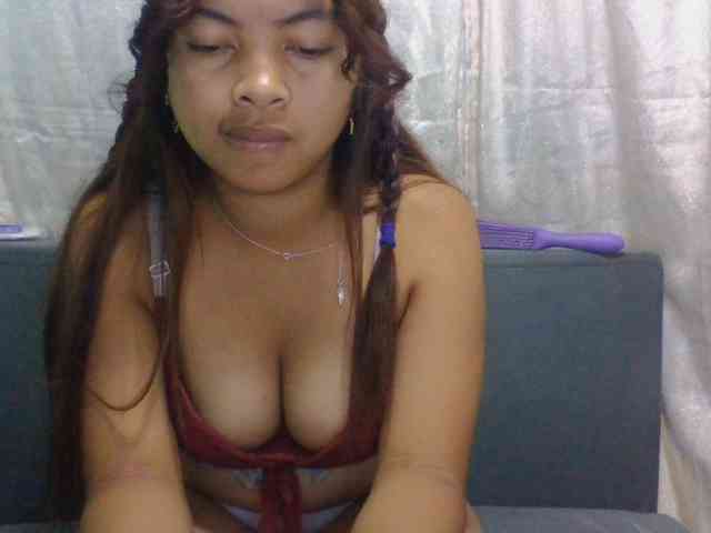Naomi06 webcam
