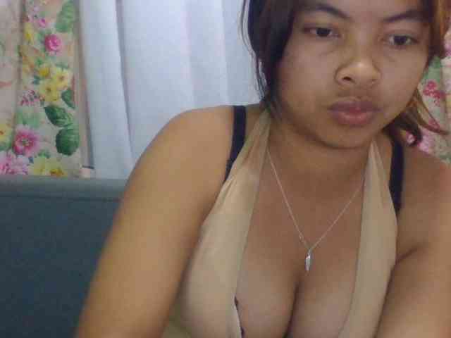 Naomi06 webcam
