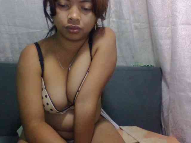 Naomi06 webcam
