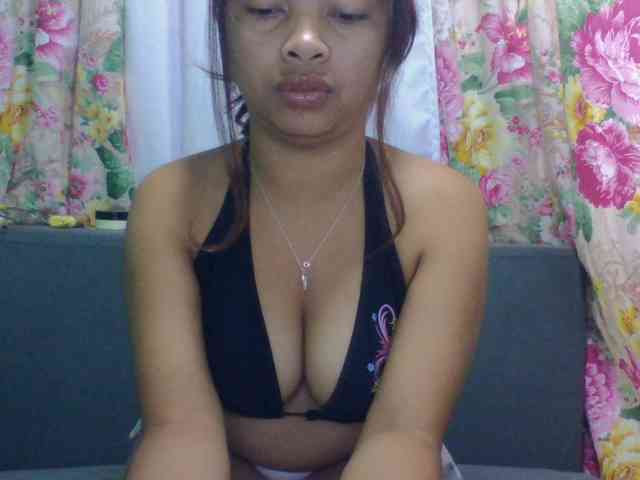 Naomi06 webcam