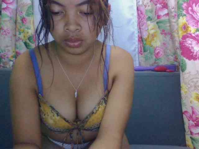 Naomi06 webcam