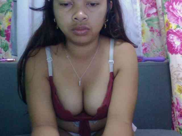 Naomi06 webcam