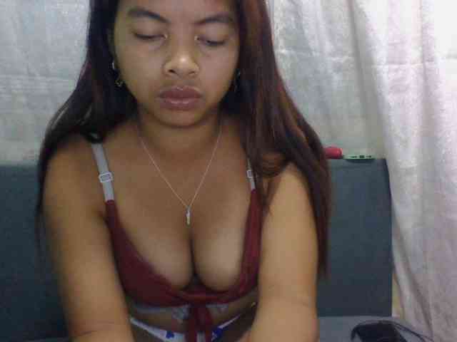 Naomi06 webcam