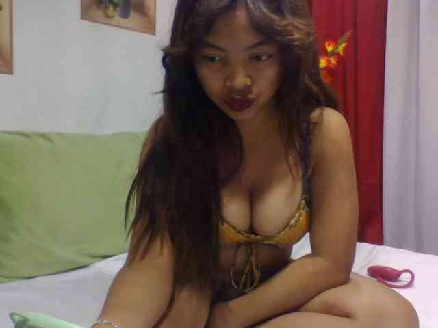 Naomi06 webcam