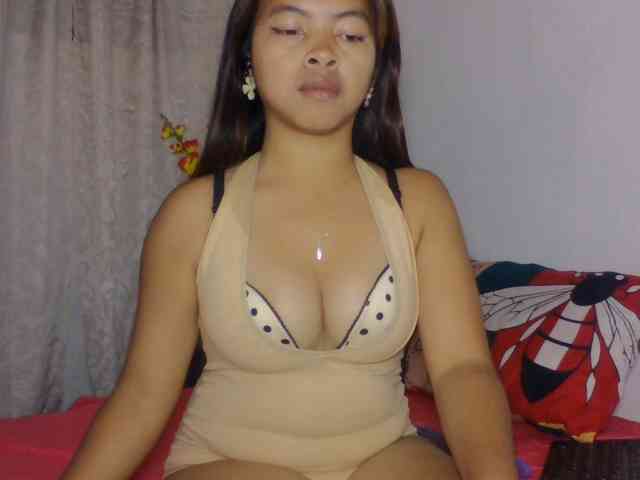 Naomi06 webcam