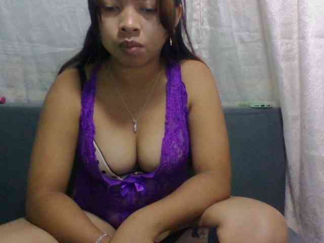 Naomi06 webcam