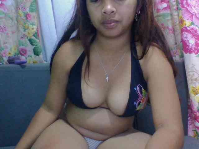 Naomi06 webcam
