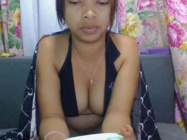 Naomi06 webcam
