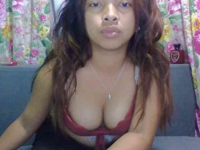 Naomi06 webcam