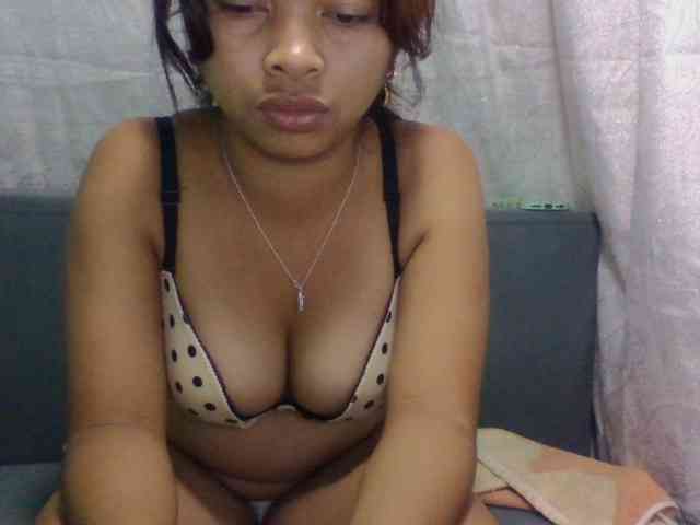 Naomi06 webcam