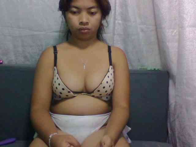 Naomi06 webcam