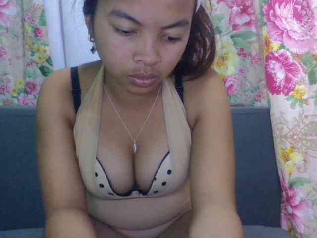Naomi06 webcam