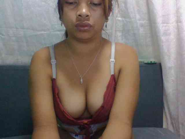 Naomi06 webcam