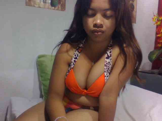 Naomi06 webcam