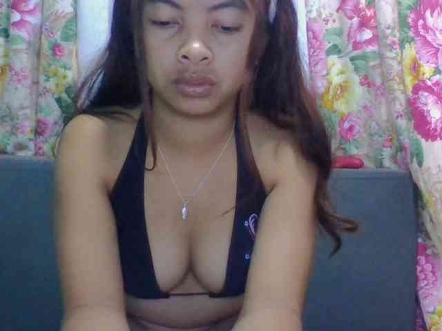 Naomi06 webcam