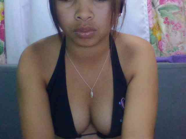 Naomi06 webcam