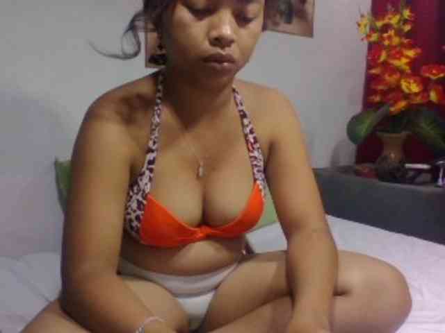 Naomi06