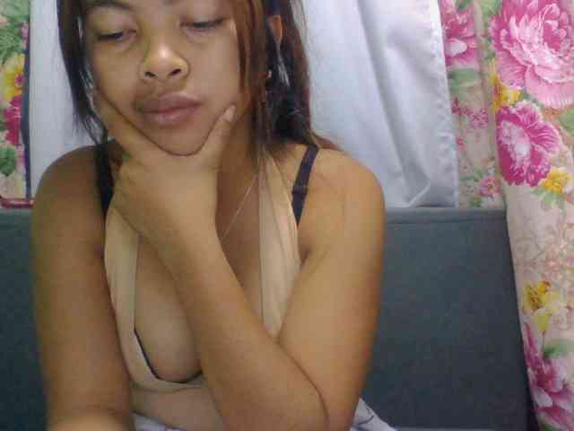 Naomi06 webcam