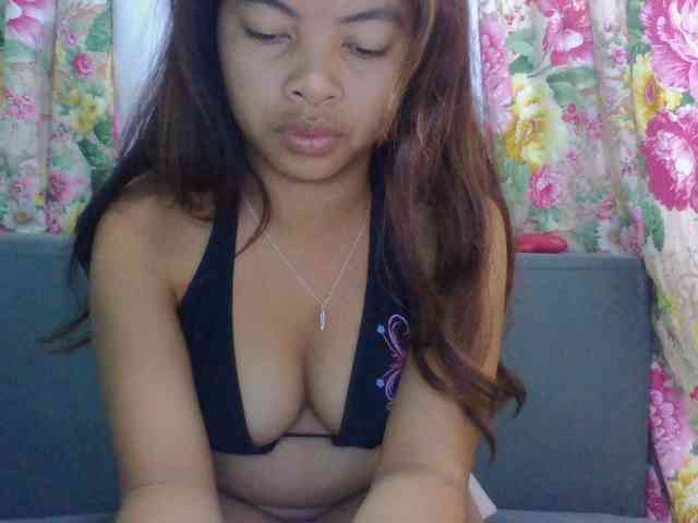 Naomi06 webcam