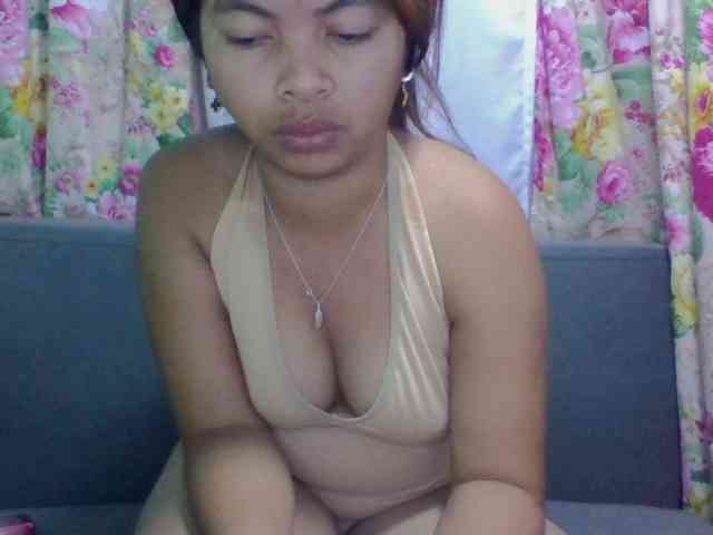 Naomi06 webcam