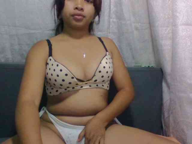Naomi06 webcam